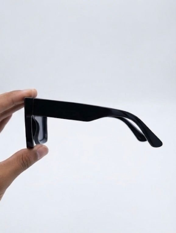 Sunglass 52